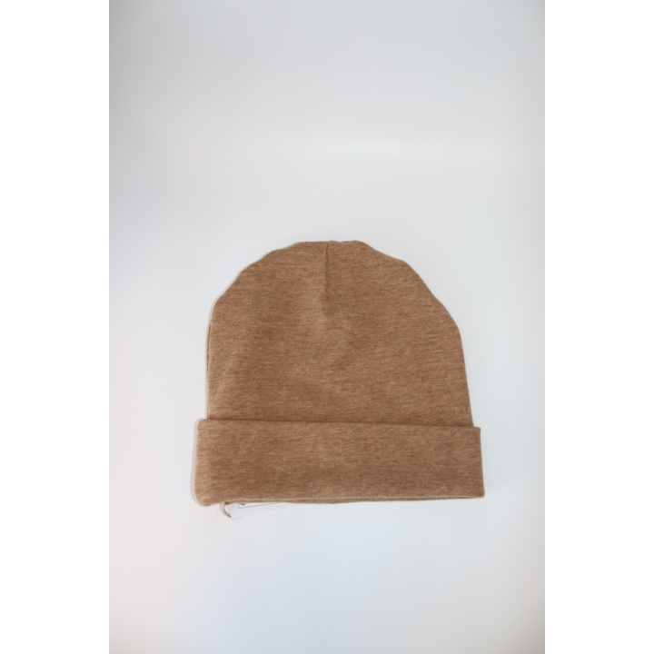 Dwuwarstwowa czapka z wełny merino – beżowo-karmelowa